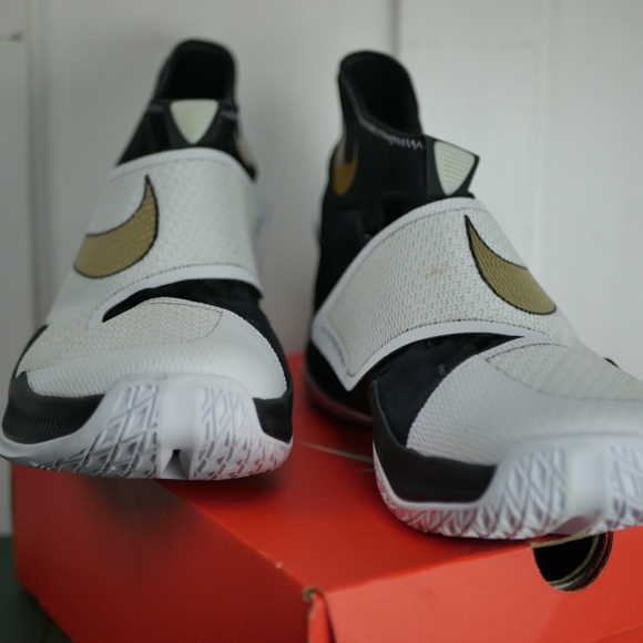 2016 Nike Zoom Hyperrev - Picture 2 of 7